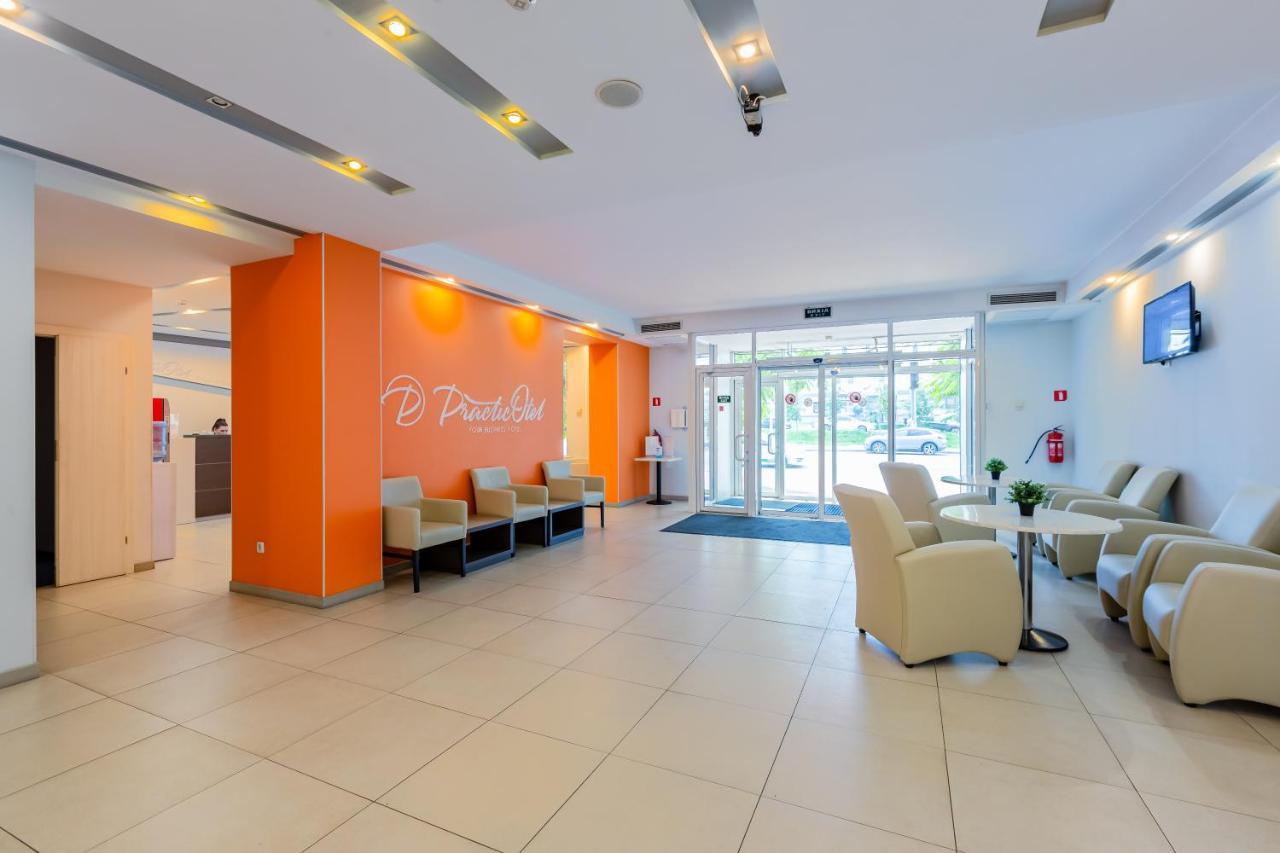 Practicotel Kiev Ngoại thất bức ảnh