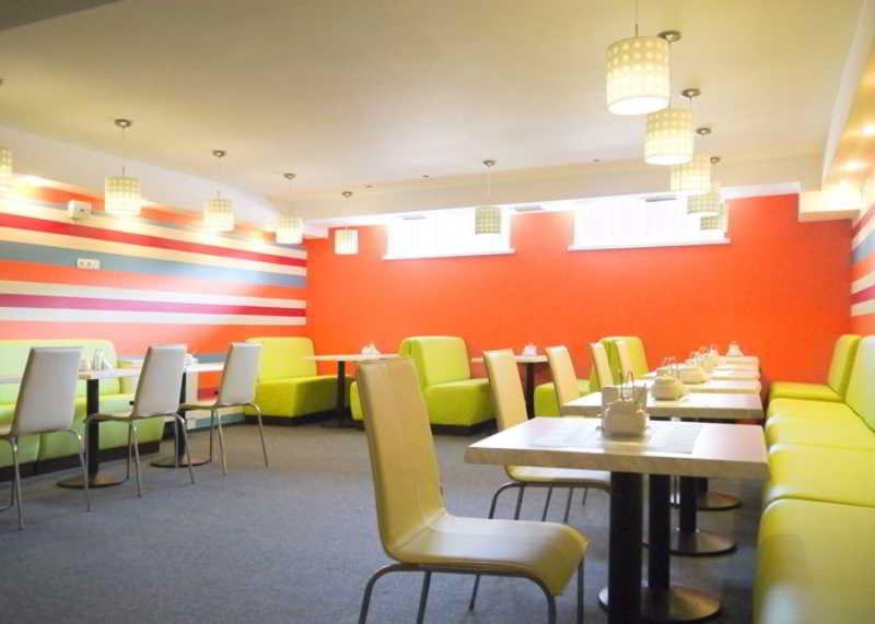 Practicotel Kiev Ngoại thất bức ảnh