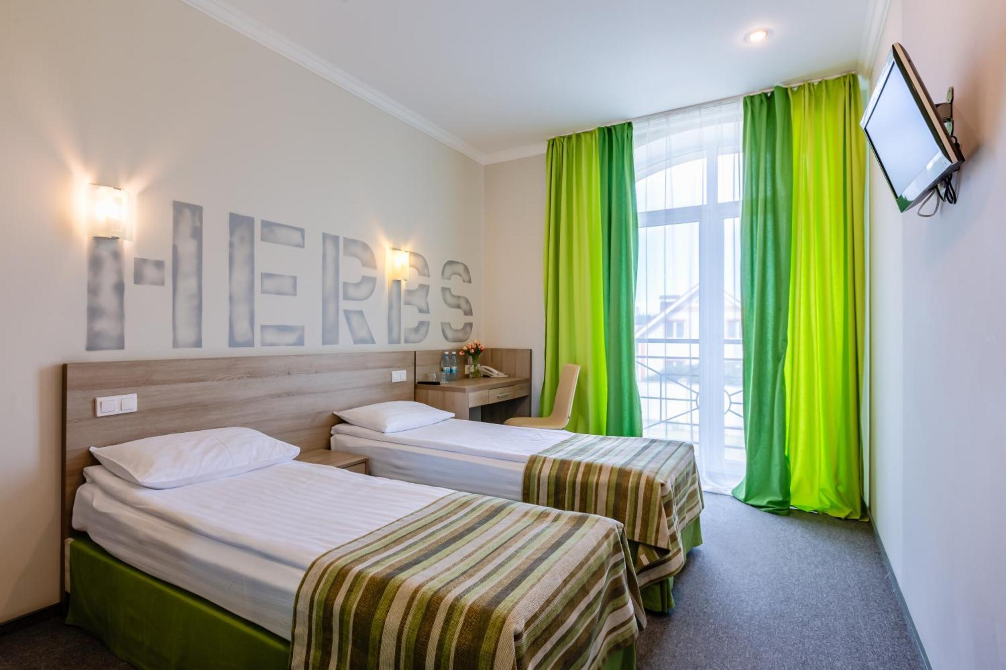 Practicotel Kiev Ngoại thất bức ảnh
