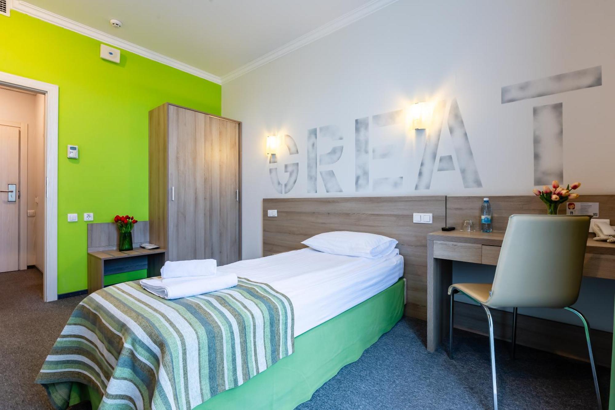 Practicotel Kiev Ngoại thất bức ảnh