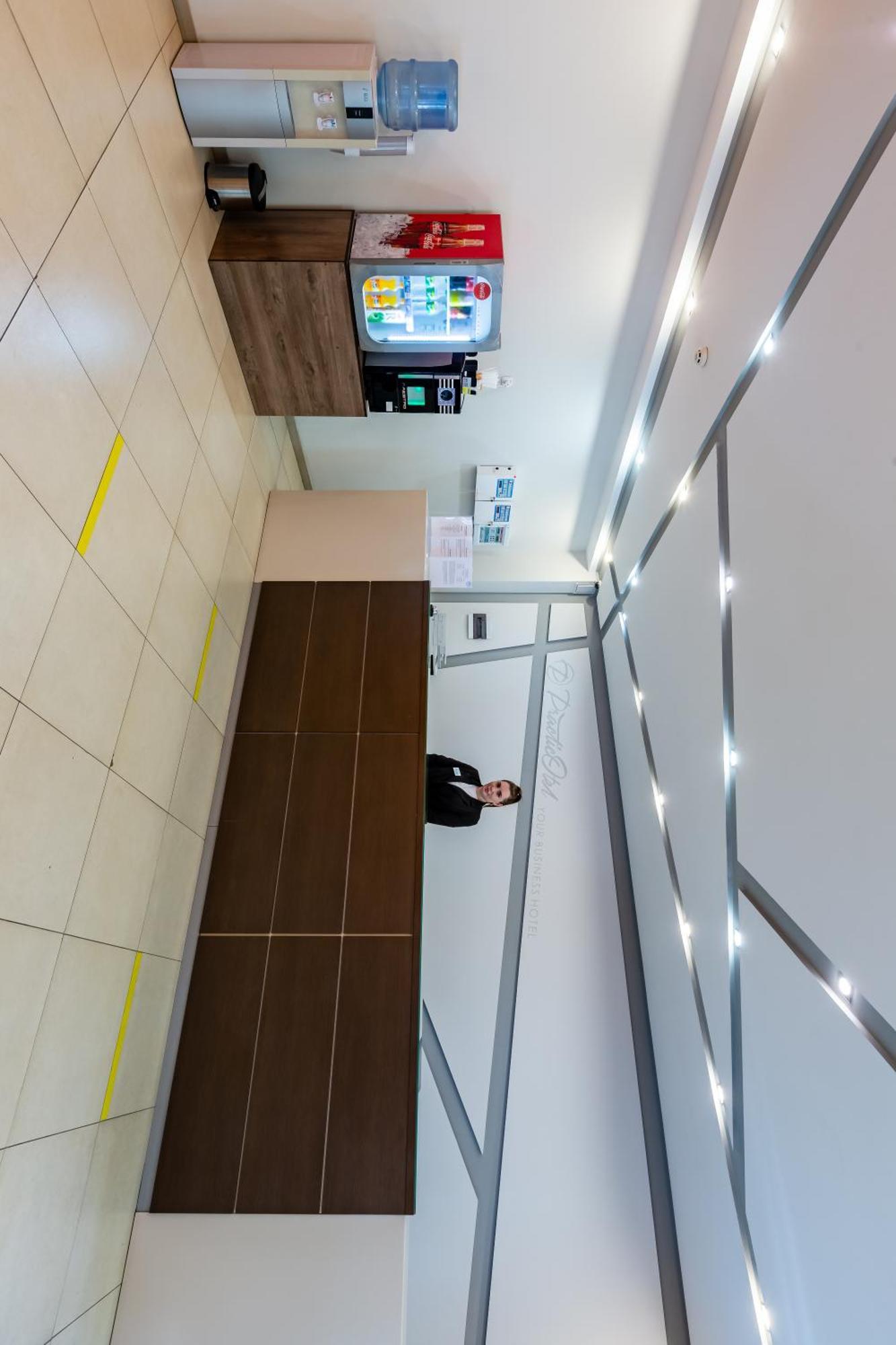 Practicotel Kiev Ngoại thất bức ảnh